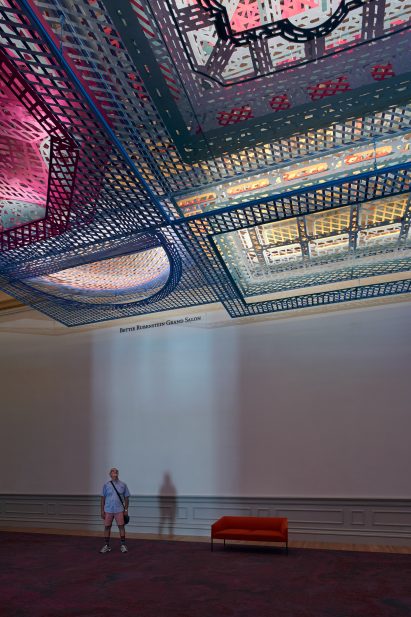 Parallax Gap at Smithsonian by Freelandbuck