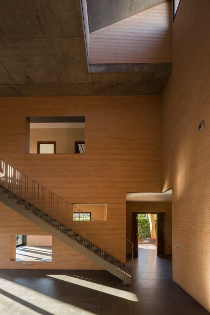 Perea Borobio House by Canales & Lombardero
