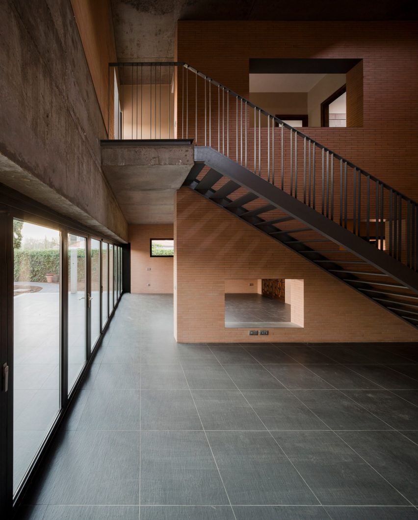 Perea Borobio House by Canales & Lombardero