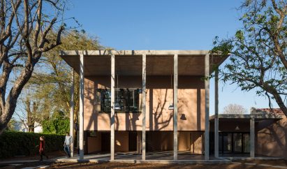 Perea Borobio House by Canales & Lombardero