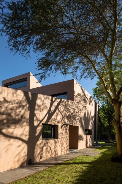 Perea Borobio House by Canales & Lombardero