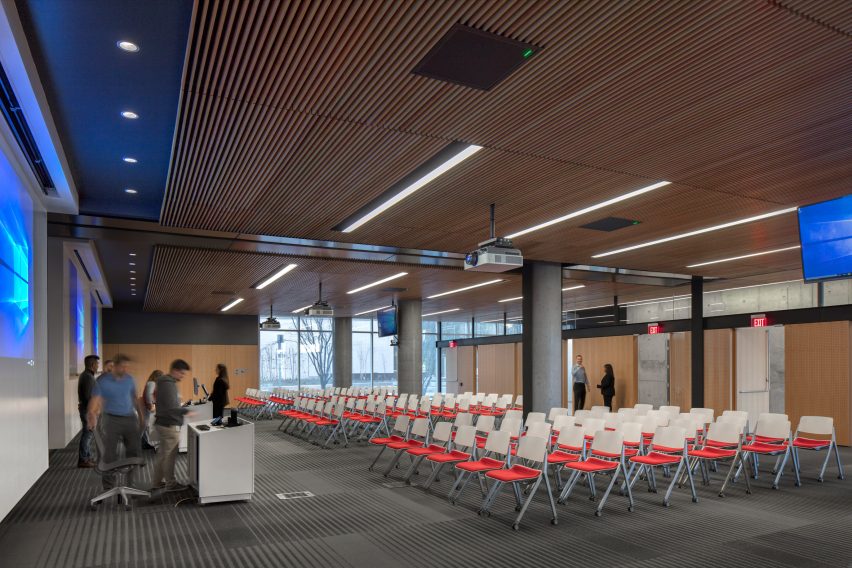 Phoenix Biomedical Sciences Building by CO Architects