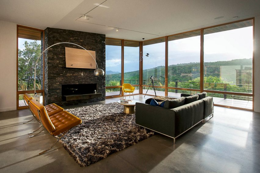 Red Hawk Residence by Imbue Design