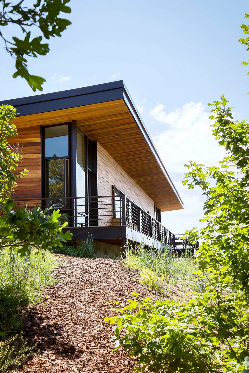 Red Hawk Residence by Imbue Design