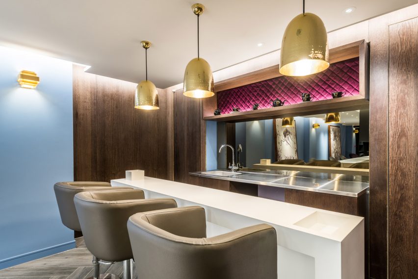 Salon 64 by JaK Studio