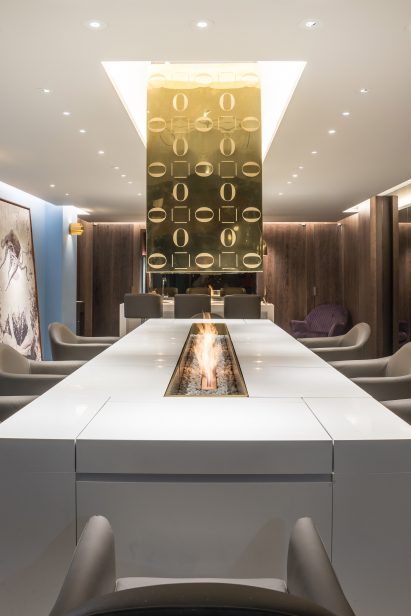Salon 64 by JaK Studio