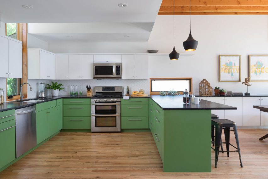 Skyview by Murray Legge Architecture