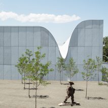 “Canyon-like” roof tops Brooks + Scarpa’s Southern Utah Museum of Art