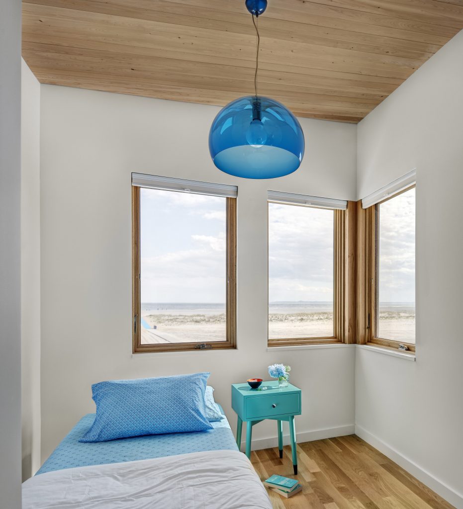 Surfboard House by BFDO Architects