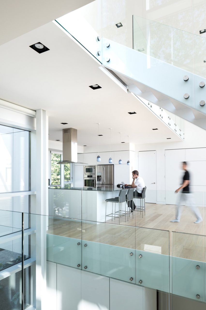 Syncline by Omar Gandhi Architect