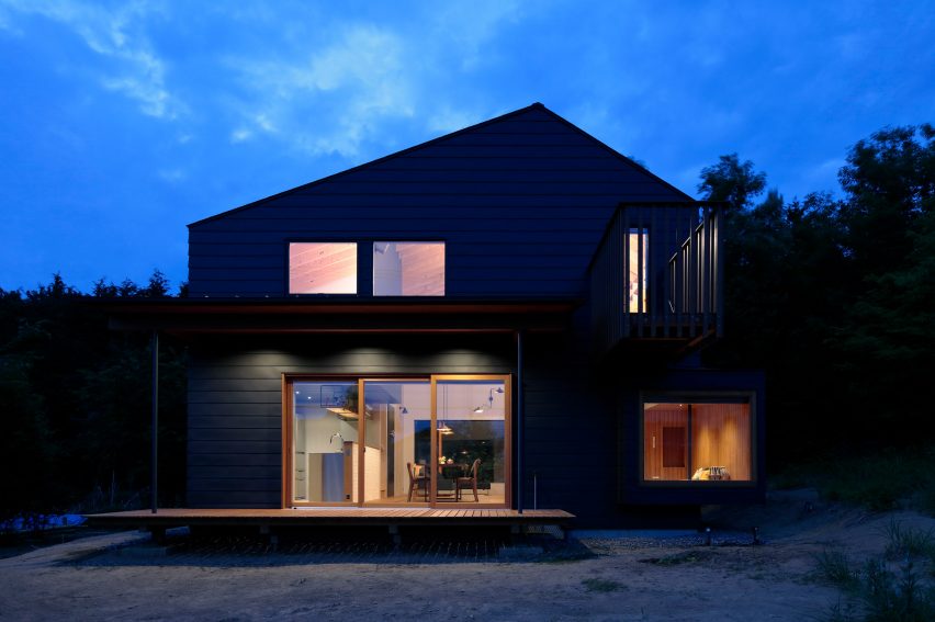 Tab House by Takanori Ineyama Architects