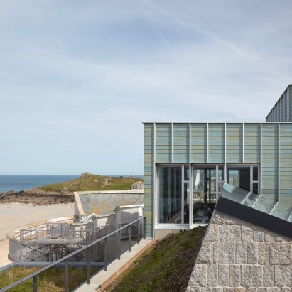Movie showcases the Jamie Fobert-designed extension to Tate St Ives