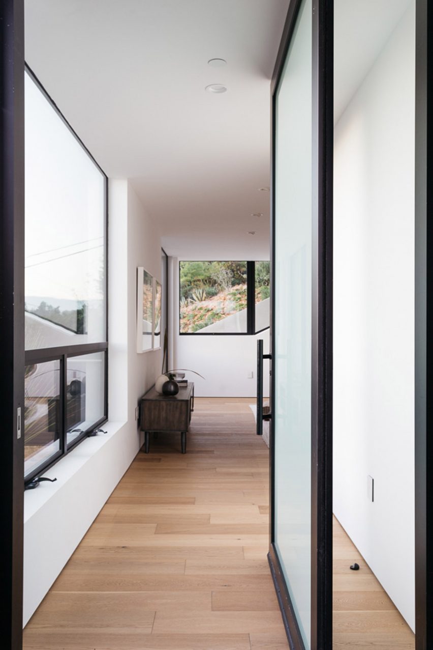 Tilt-Shift House by Aaron Neubert Architects