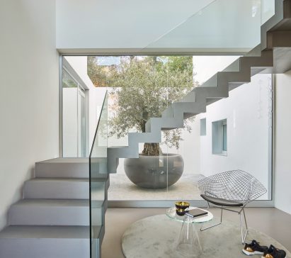 Valles House by YLAB Arquitectos