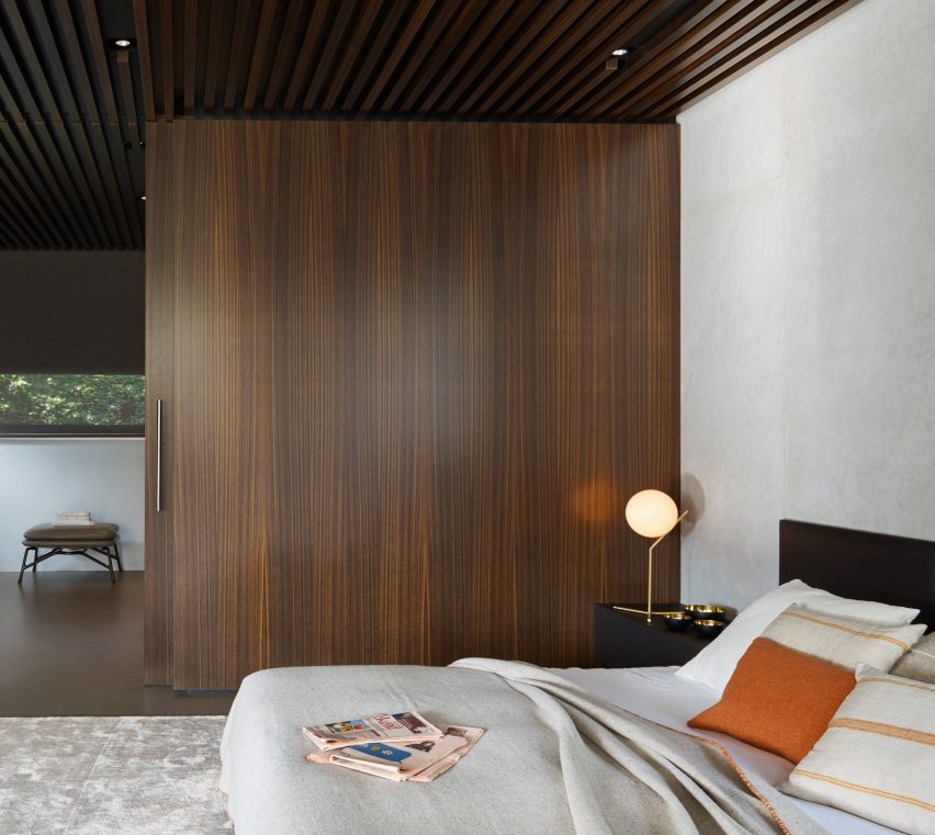Valles House by YLAB Arquitectos