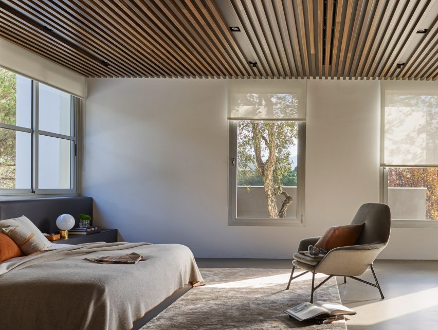 Valles House by YLAB Arquitectos