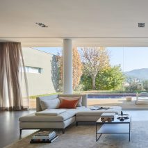 Valles House by YLAB Arquitectos