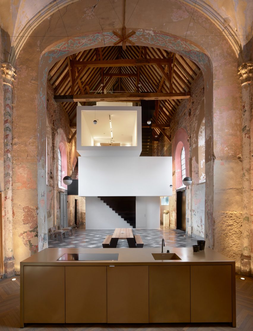 The Waterdog by Klaarchitectuur
