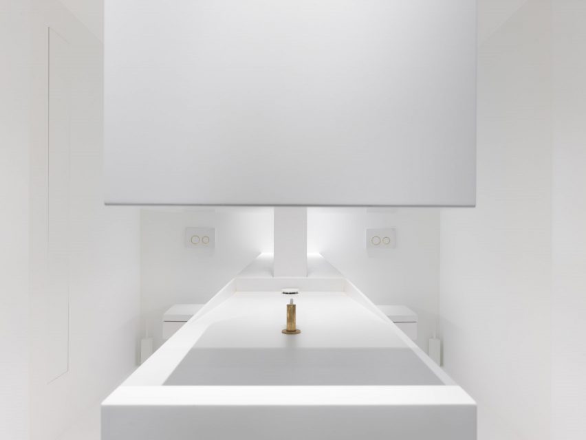 The Waterdog by Klaarchitectuur
