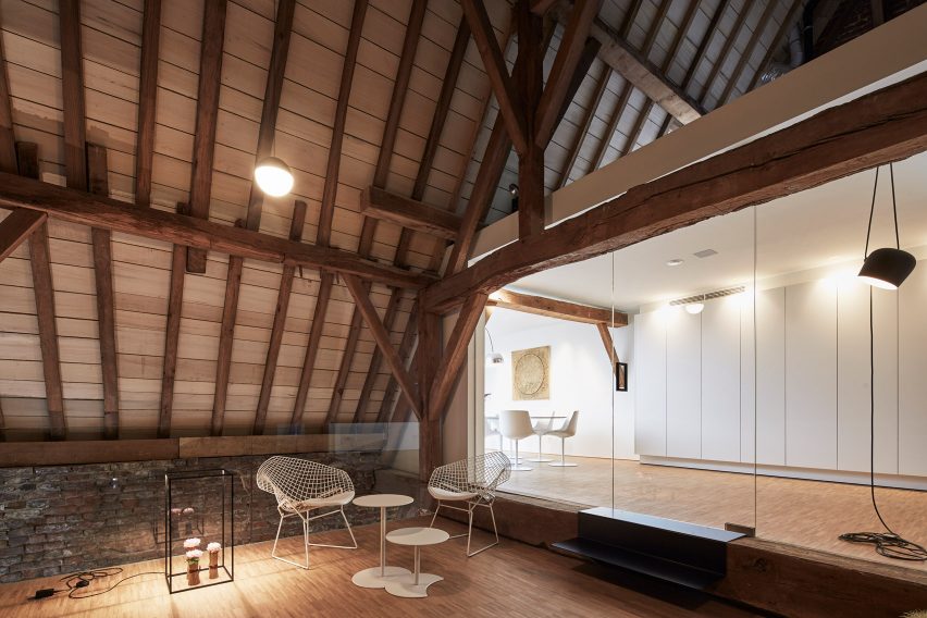 The Waterdog by Klaarchitectuur