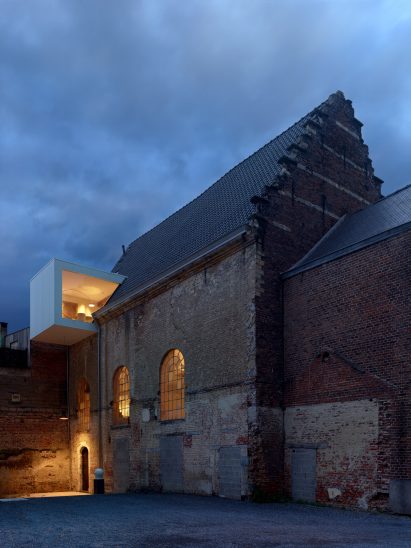 The Waterdog by Klaarchitectuur