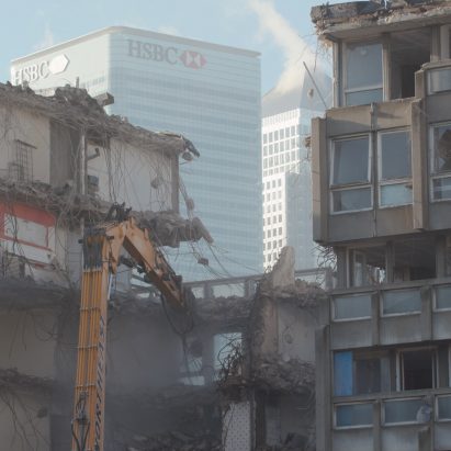 Footage reveals demolition of Robin Hood Gardens