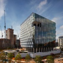 This week’s Dezeen Mail features London’s new US Embassy and Dezeen Hot List 2017
