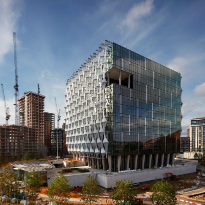 This week’s Dezeen Mail features London’s new US Embassy and Dezeen Hot List 2017