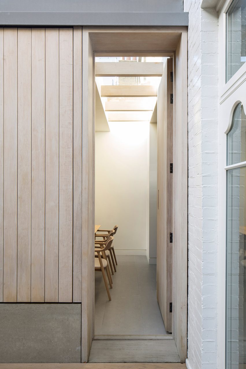 Studio Carver adds American-inspired prefabricated extension to Belsize House