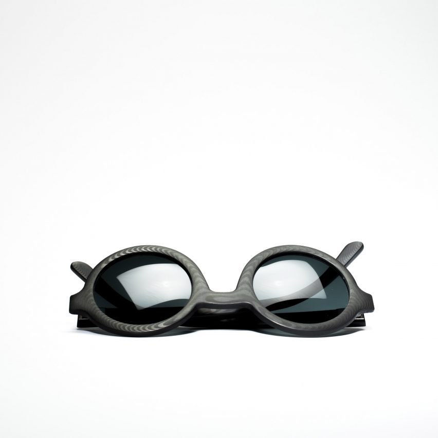 Carbon Wood Glasses by Rodrigo Caula