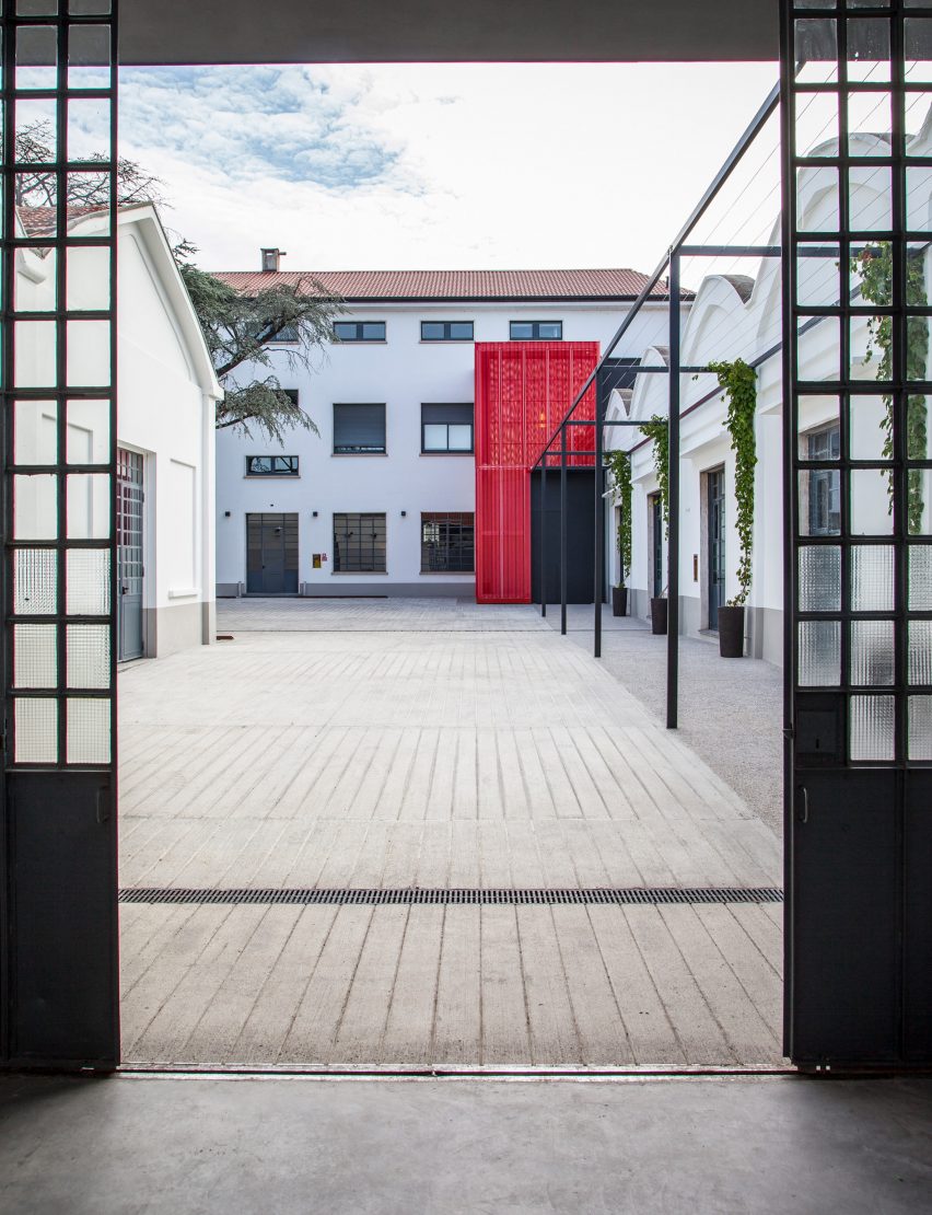 Cassina headquarters by Patricia Uriquiola