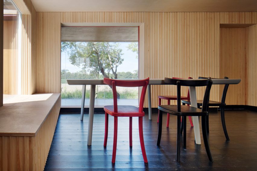 Chair 182 by Carmody Groake and Joe Pipal