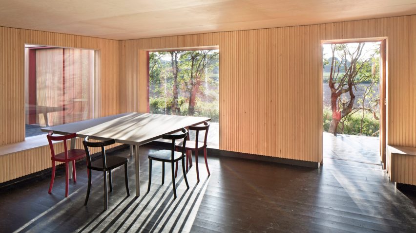 Chair 182 by Carmody Groake and Joe Pipal