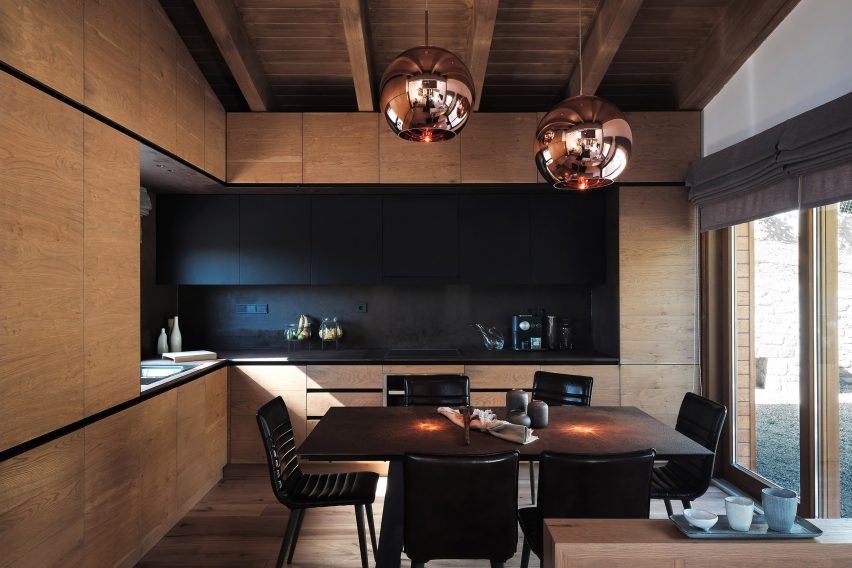 Chalet by Kokosalaki Architecture