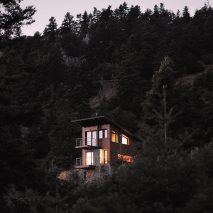 Chalet by Kokosalaki Architecture