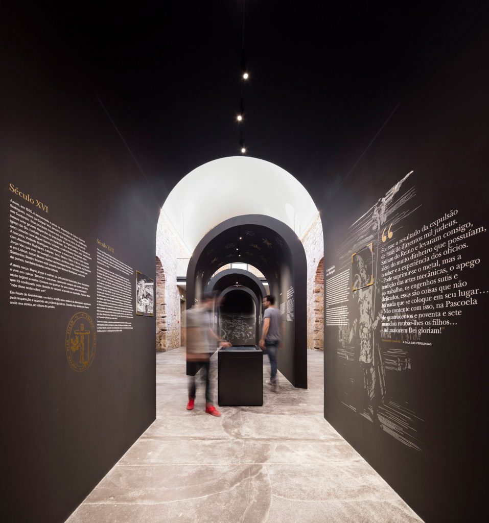 This restored church in Alenquer, central Portugal has been repurposed by Spaceworkers to include an arched exhibition space that commemorates the life and historical legacy of Portuguese philosopher and scholar Damião de Gois.