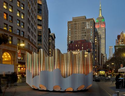 Flatiron Reflection by Future Expansion and Van Alen Institute