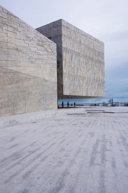 Foro Boca by Rojkind Arquitectos
