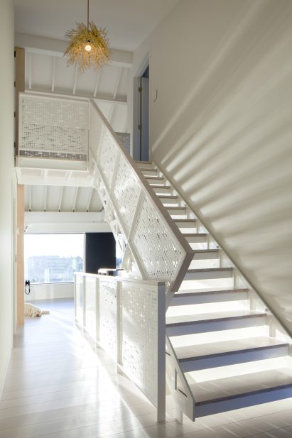 Gap Cove House by Ruhl Walker