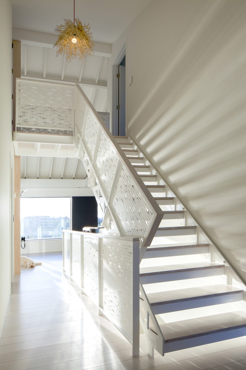 Gap Cove House by Ruhl Walker