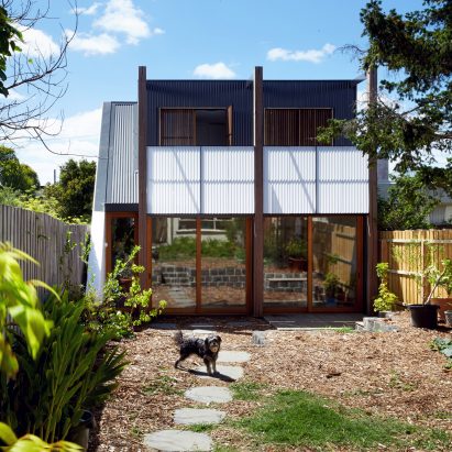 Garage House by Foomann Architects