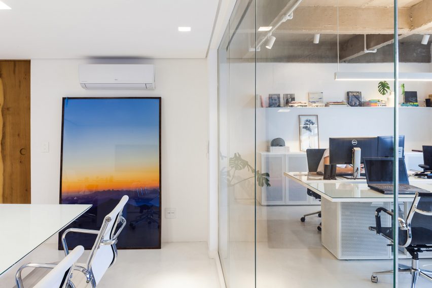 Headquarters by Estúdio BG