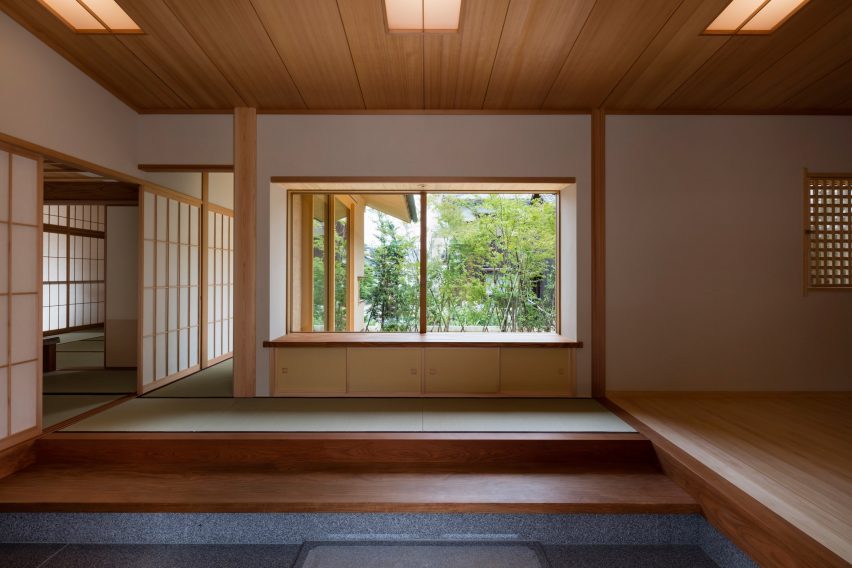 House of Holly Osmanthus by Takashi Okuno