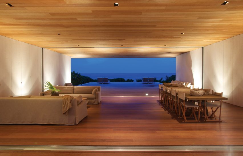 House on a Dune by Oppenheim Architecture