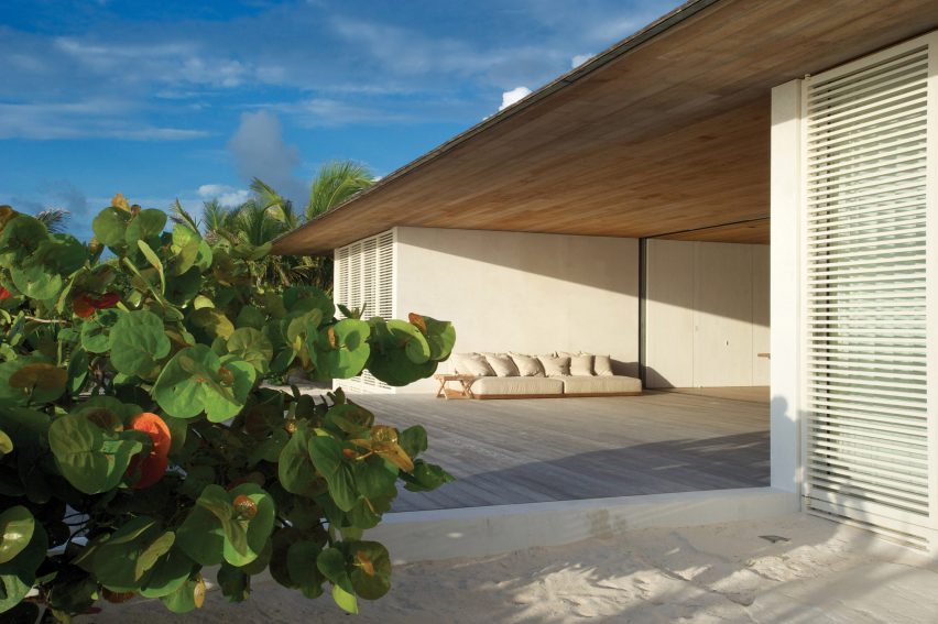 House on a Dune by Oppenheim Architecture
