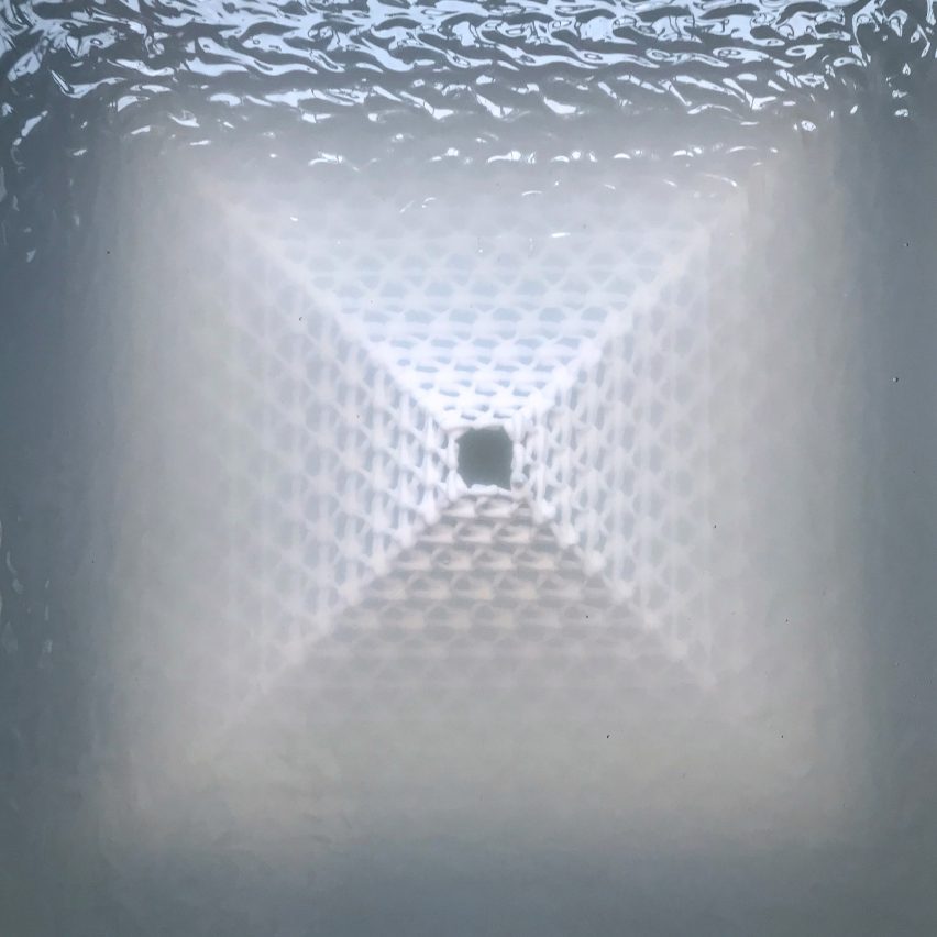 Liquid Printed Bag and Lamp by MIT Self-Assembly Lab and Christophe Guberan