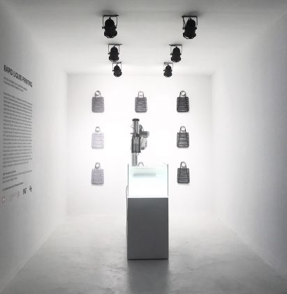 Liquid Printed Bag and Lamp by MIT Self-Assembly Lab and Christophe Guberan