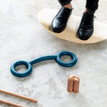 Mirjam de Bruijn create tools to help desk workers improve their posture