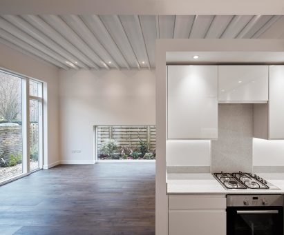 New House in Kings Crescent by Madoc Architecture