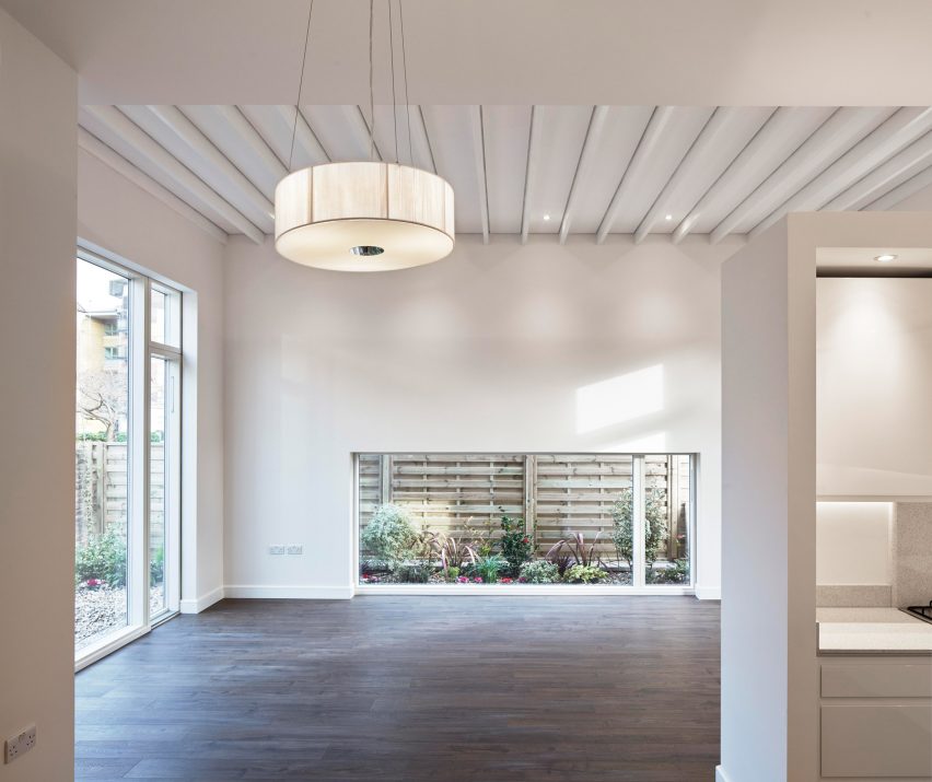 New House in Kings Crescent by Madoc Architecture